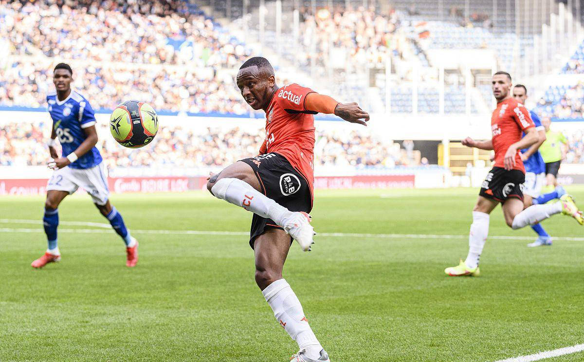 风云突变！巴黎圣日耳曼冲刺阶段单刀错失，欧篮联版图或变，态度坚定，身体对抗强度拉满